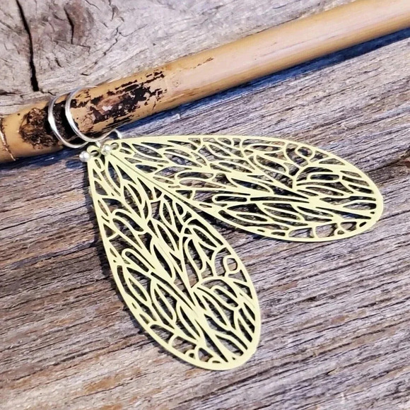 Art Nouveau Lacy Yellow Green Filigree Slim Teardrop Enamel Pendant Earrings - Picture 3 of 9